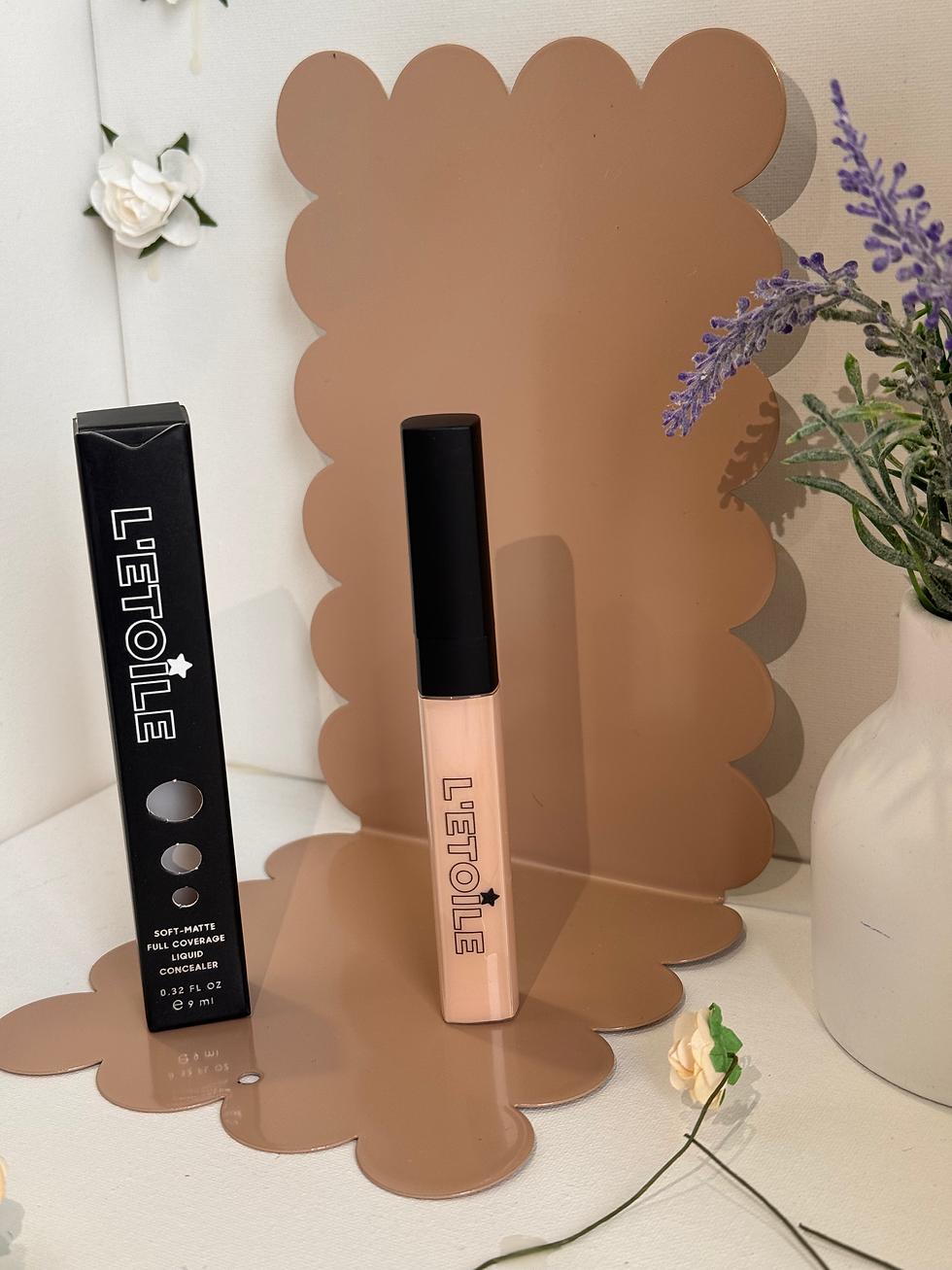 Thumbnail: L’etoile Concealer