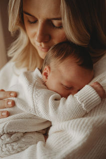 Newborn family photoshoot