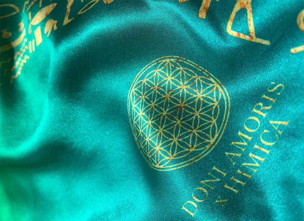Emerald-Tablet-by-Doni-Amoris-x-Himica-scarf-detail-4.jpg