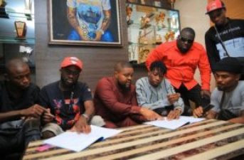 Davido Signs New Artiste “Lil Frosh” Into