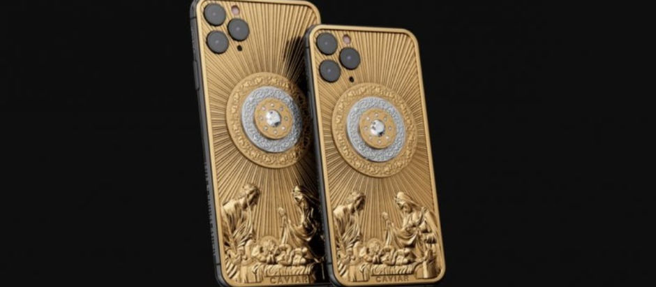 The christmas check notes Credo Diamond Star iphone 11 pro.