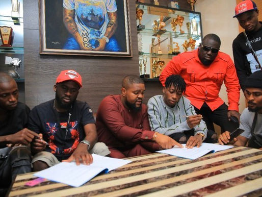 [QUICKLY READ] Davido Signs New Artiste “Lil Frosh” Into DMW Record Label