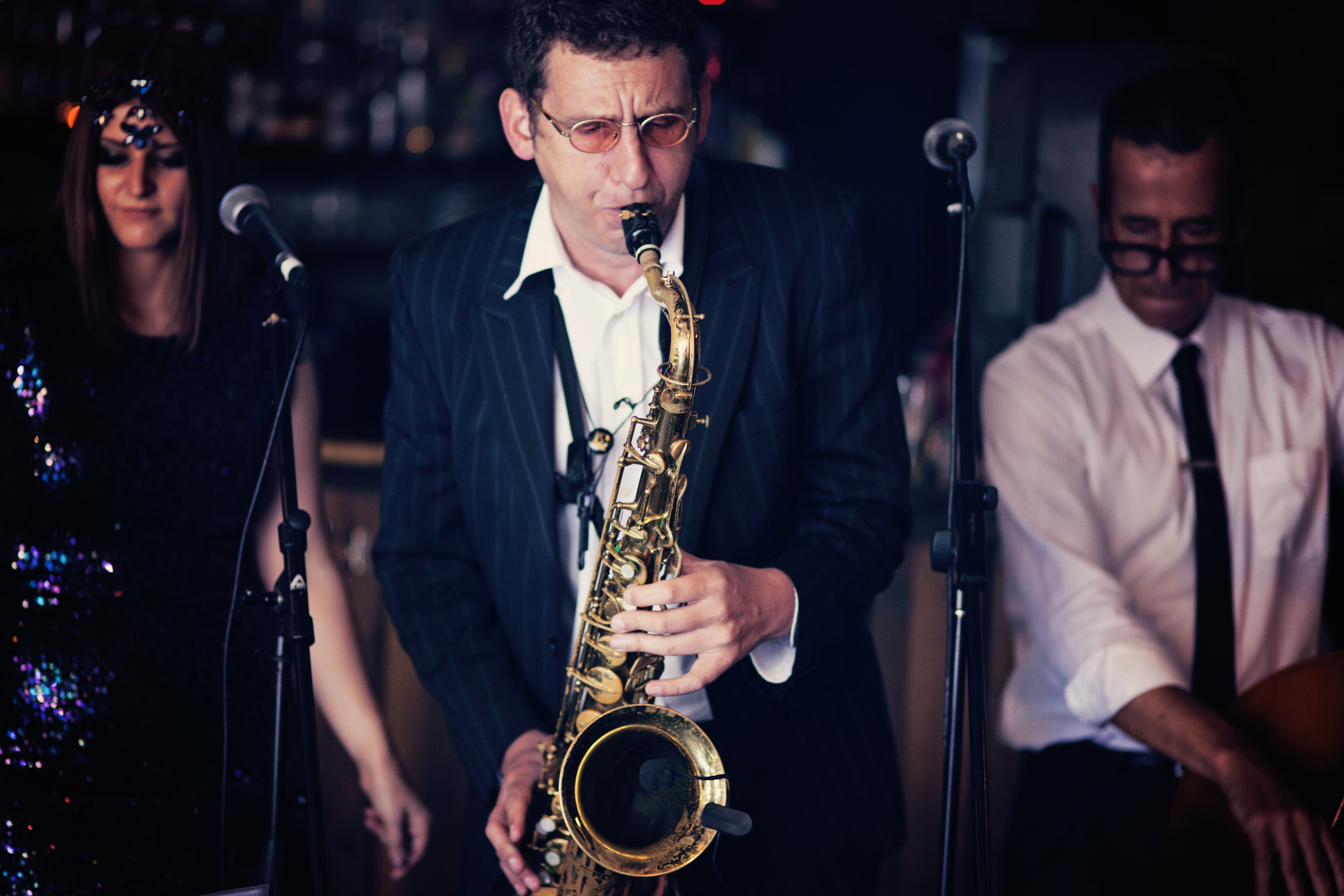 джаз бэнд из нью орлеана. джаз в англии. джаз ансамбль луиса митчелла. новые стили джаза. джаз новый орлеан 20 век.