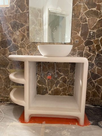 La maison Jacques Couëlle dans le domaine de Castellaras pendant les travaux.