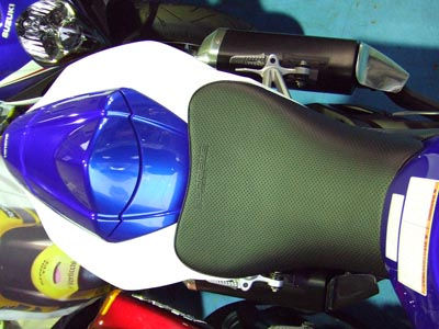 サムネイル： S1002 商品名： '０７～０８　ＧＳＸ－Ｒ１０００用スプリームシート