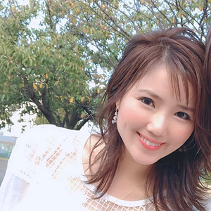 津村友華