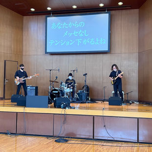 TBSテレビ「学校中を笑わせよう」バンド及びPA音響・録音を担当しました。