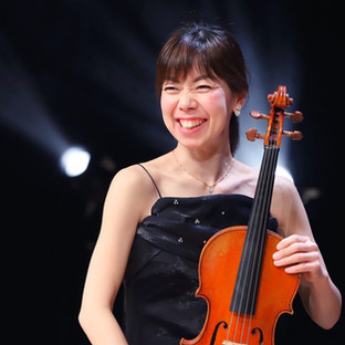 駒木愛弓 ヴァイオリン・ヴィオラ奏者 _ プロフィール