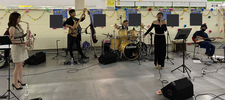 外資系企業のイベントパーティー6人編成バンド生演奏させていただきました。