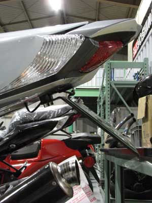 サムネイル： F1022 商品名： フェンダーレス　キット（Ｒ１０００　Ｋ９）