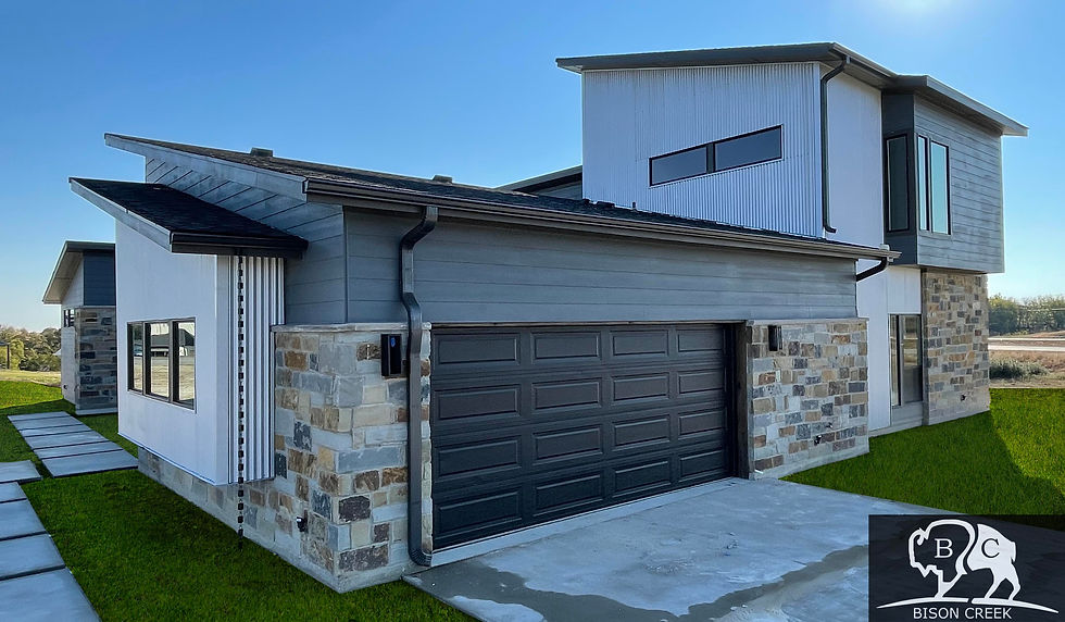 Exterior Garage