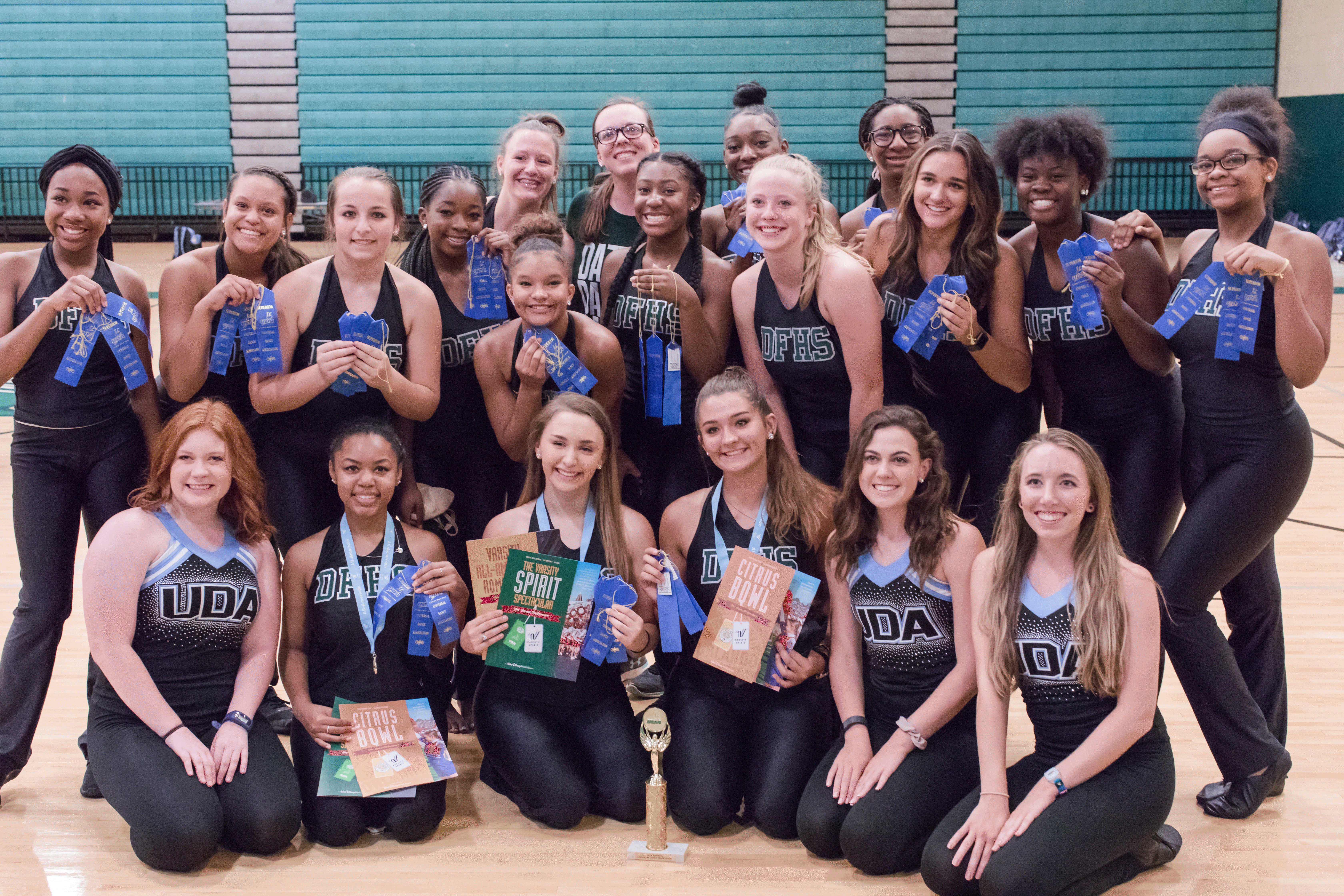Dazzlers-UDA-8534.gif