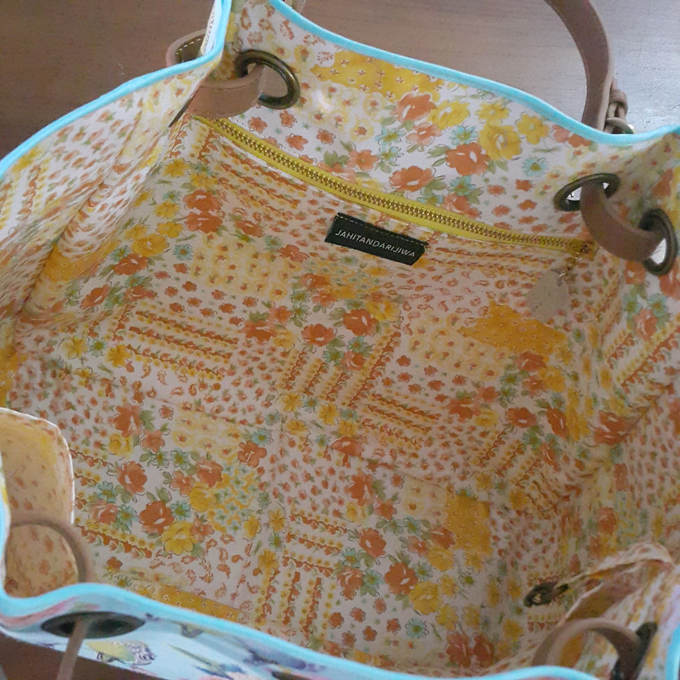 Thumbnail: Big Mouth Bag - Love Birds