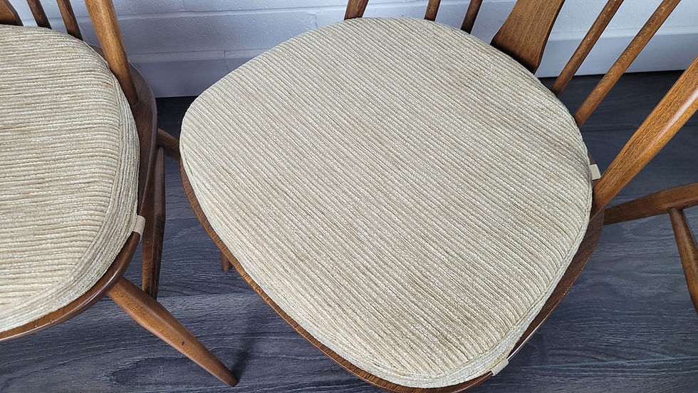 Thumbnail: Ercol Set of 4 Swan Back Dining Chairs, 90s
