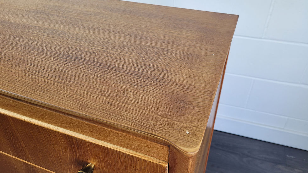 Thumbnail: Vintage Chest of Drawers