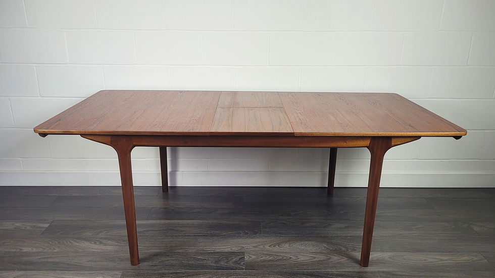 Thumbnail: McIntosh Extending Table, 1960s