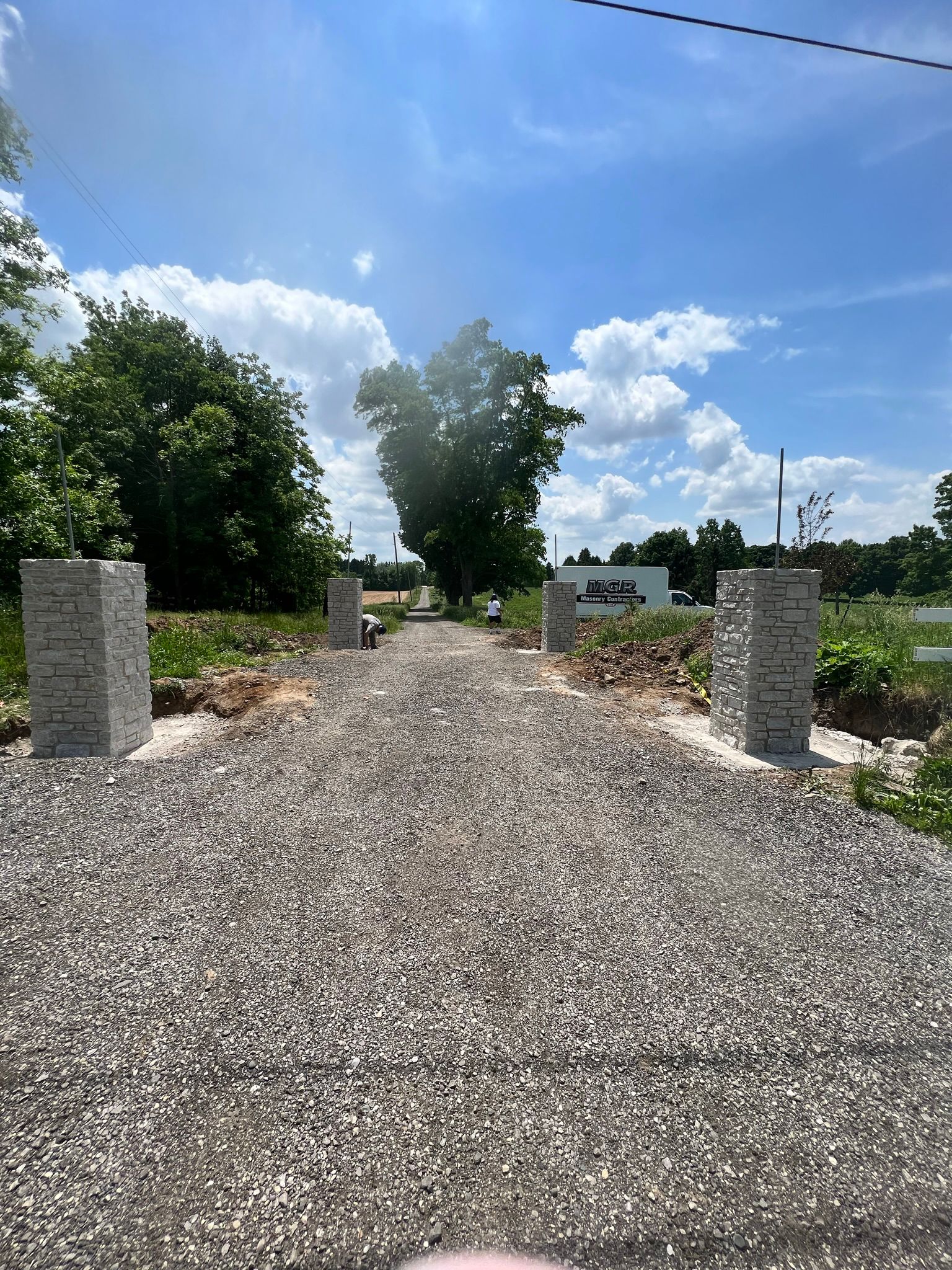 Entryways and mailboxes masonry project 24