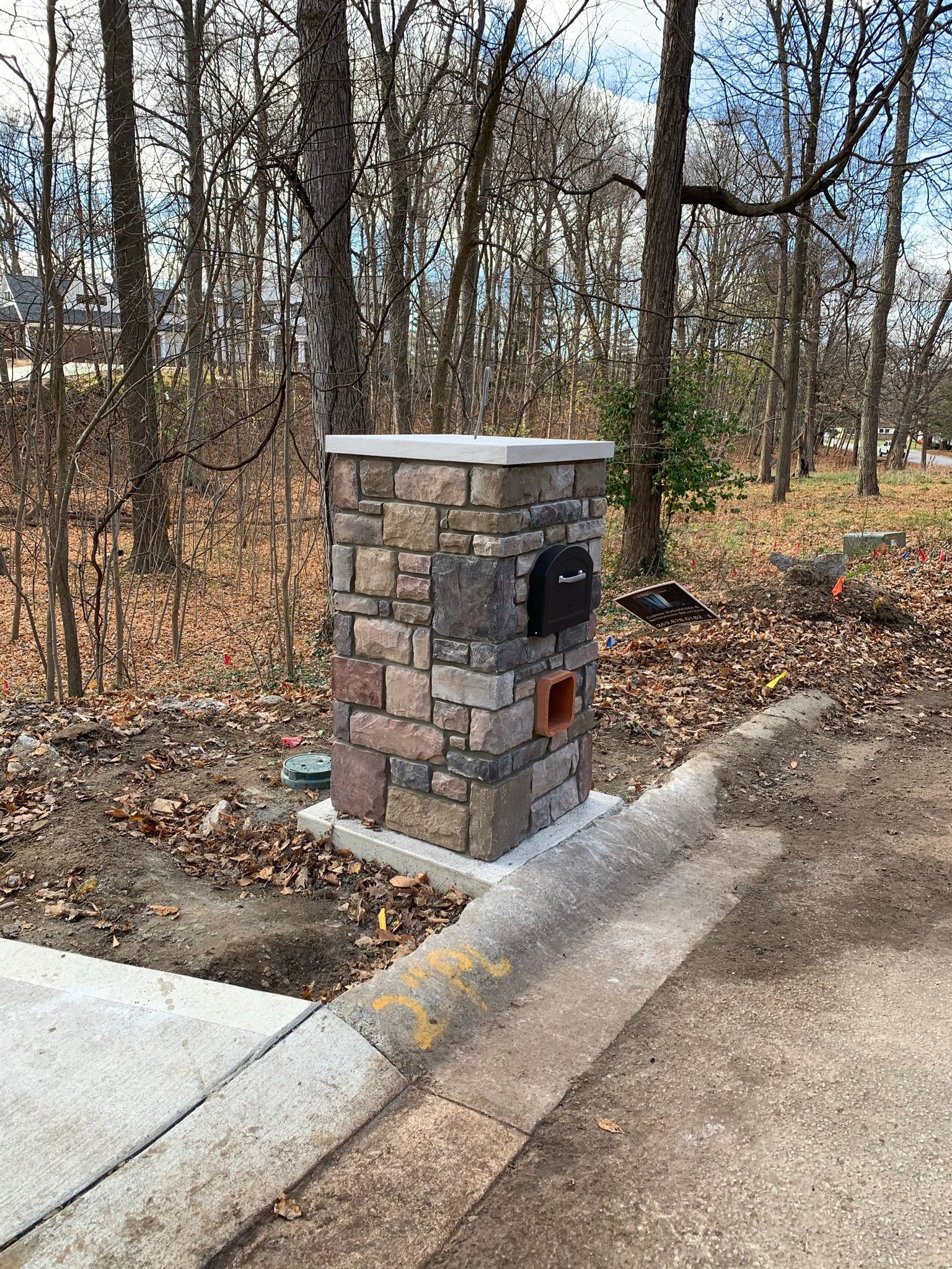 Entryways and mailboxes masonry project 17