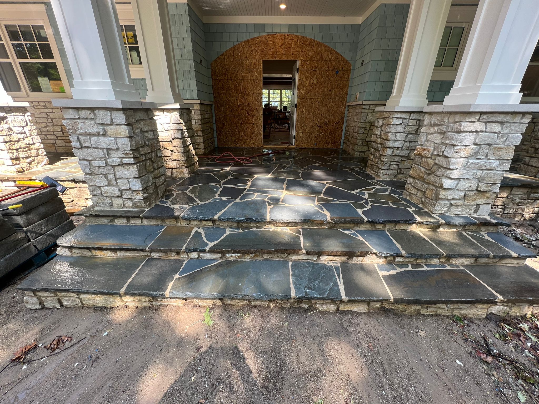 Entryways and mailboxes masonry project 20