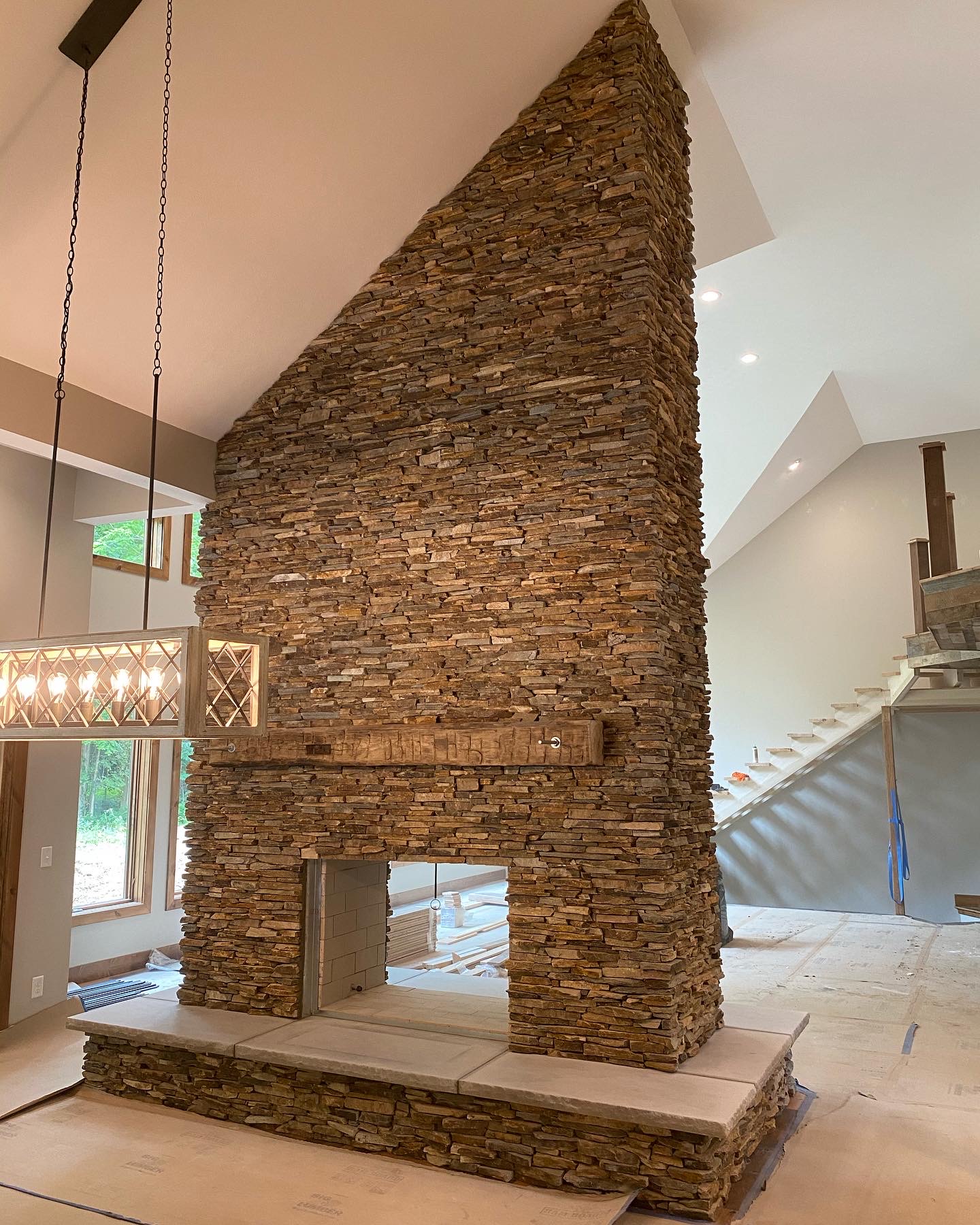 BUECHEL CINNAMON BARK LEDGESTONE