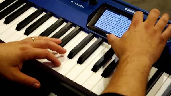 Miniatura: PIANO DIGITAL CASIO PX560-MB