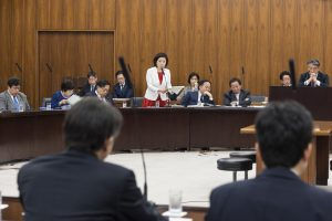 4月25日参議院厚生労働委員会で質問させていただきました