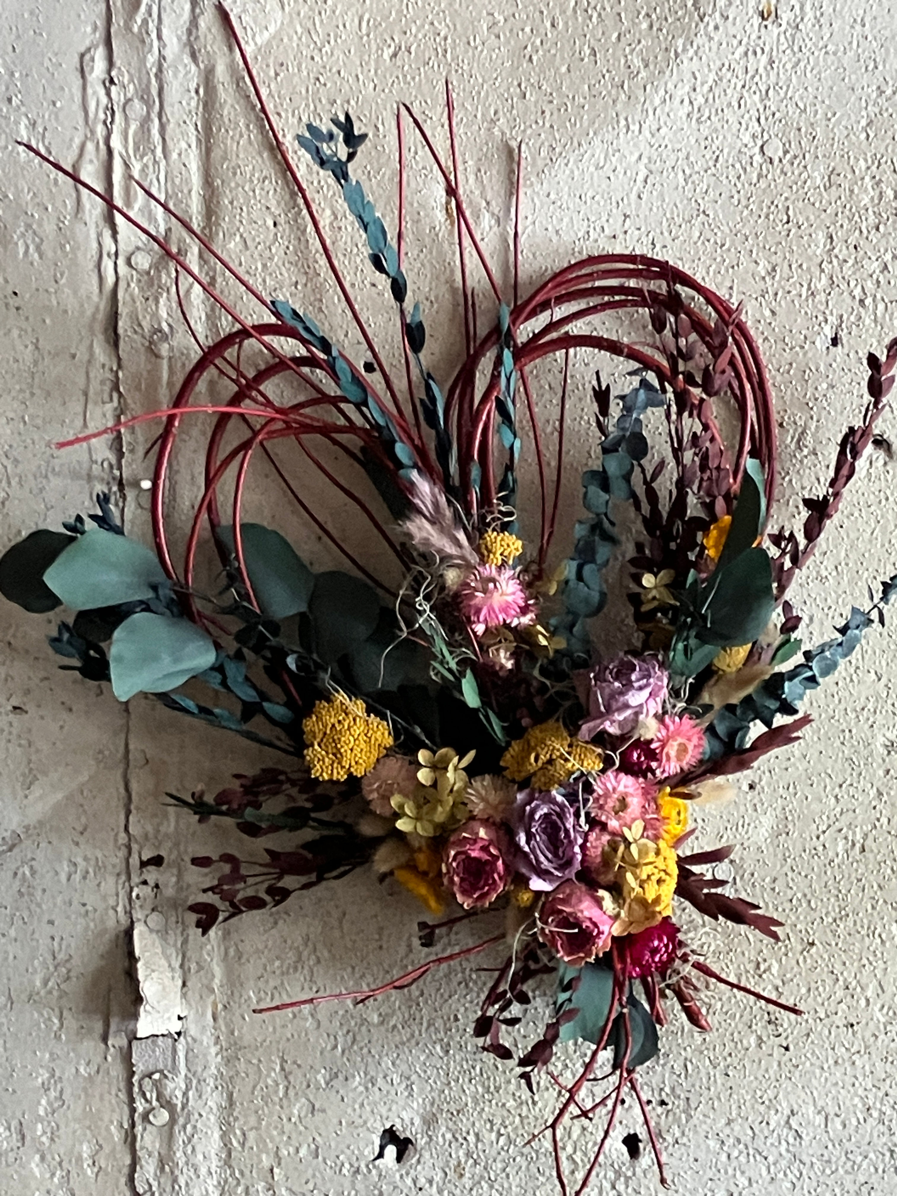 ‘Love Yearround’ Red Twig Dogwood Heart Wreath