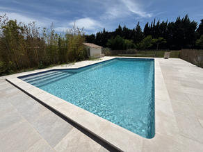 Eau verte de piscine : que faire ? Les solutions étape par étape