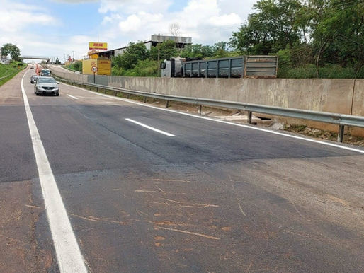 Rodovias do Tietê libera faixa no km 6+800 da SP-101