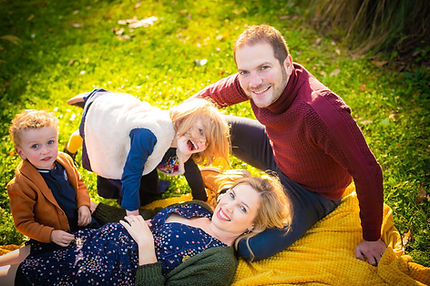 Photographe famille Nantes - Séance en extérieur avec deux enfants