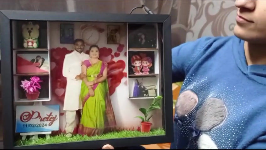 Thumbnail: Customized miniature frame for home décor