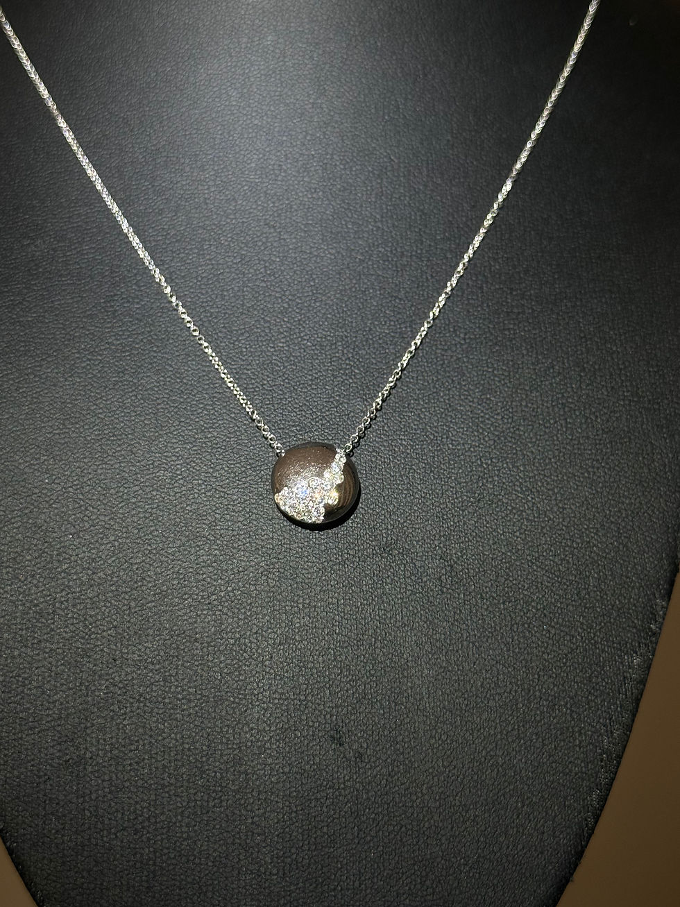 Thumbnail: Snow Set Diamond Necklace