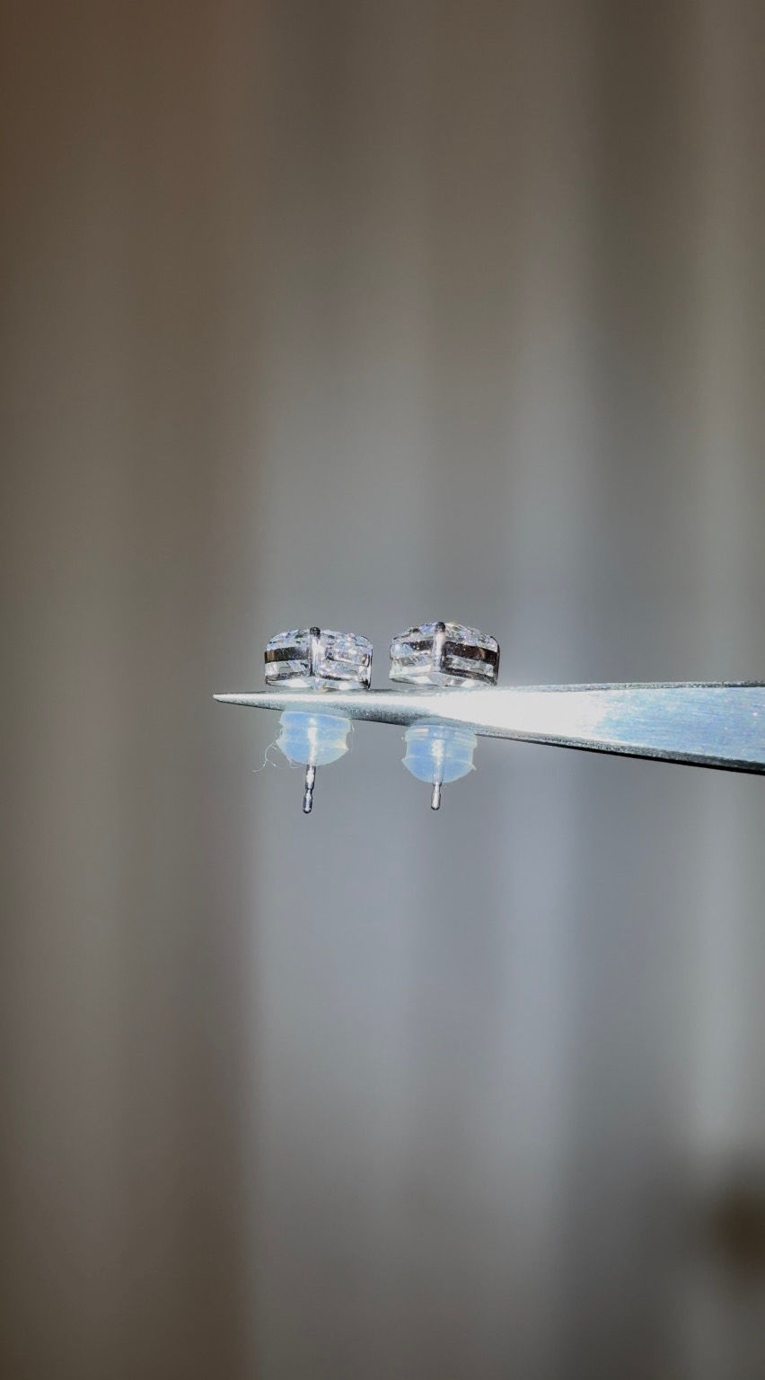 Thumbnail: Heart Stud Earrings (Lab Grown)