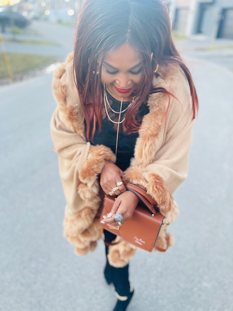 Thumbnail: Miss Lady (in brown)