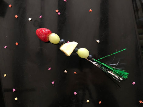 FRUIT ROCKETS WITH CARAMEL DIPPING SAUCE