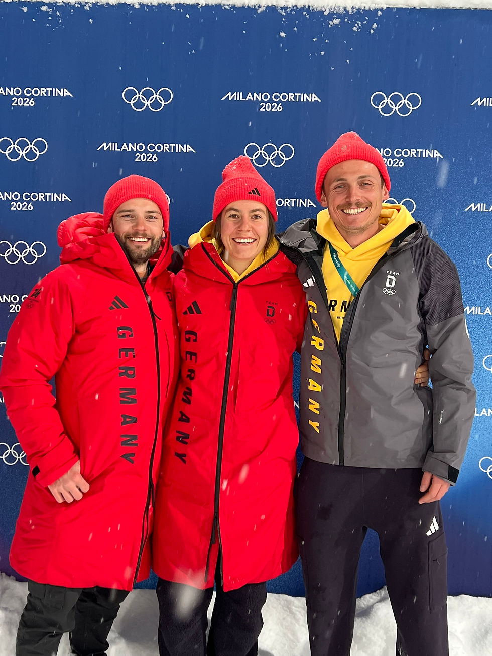 Drei WSV'ler bei Olympia - Luisa in der Mitte eingerahmt von Ihren Trainern Paul Eckert links und Felix Klapprott rechts