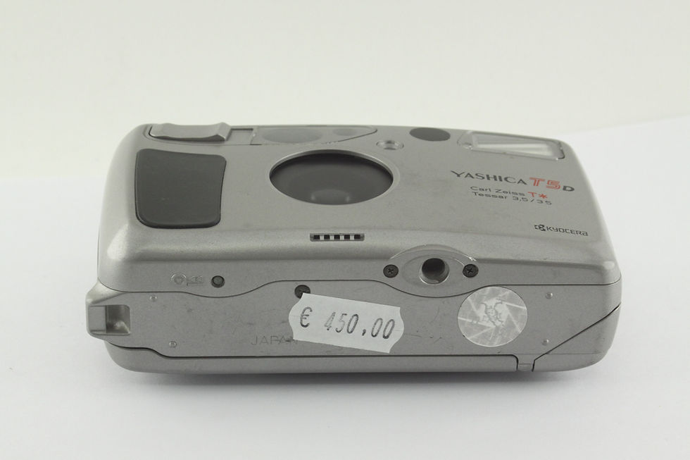 Miniatura: Yashica T5 D