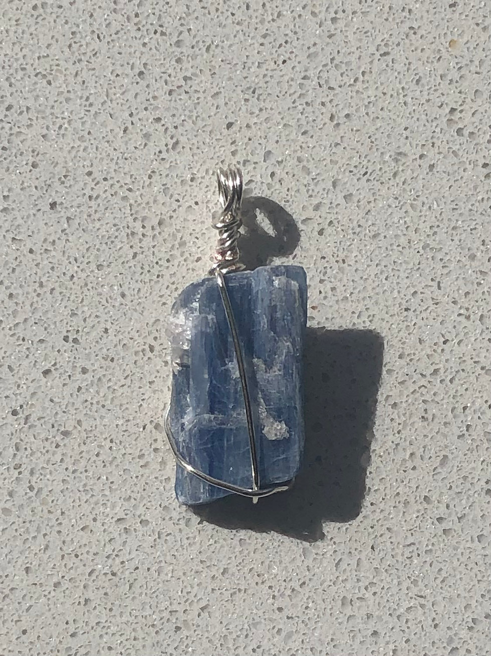Thumbnail: Blue Kyanite Necklace Pendant (1)