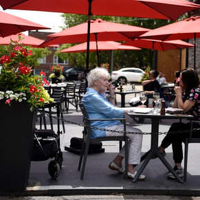 'Really good news': Ontarians celebrate reopening with patio visits, shopping trips
