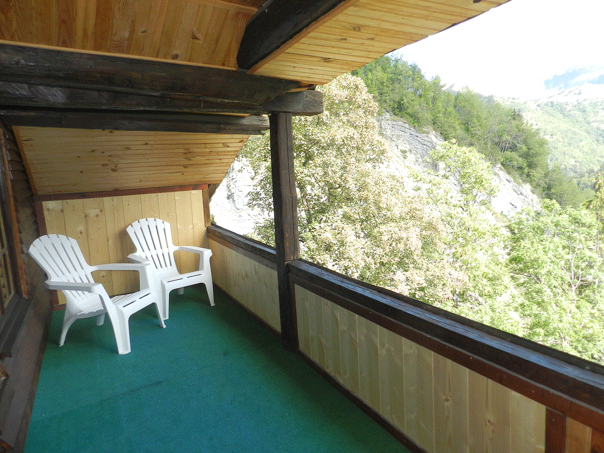 Balcon avec vue sur les Aiguilles d'Arves