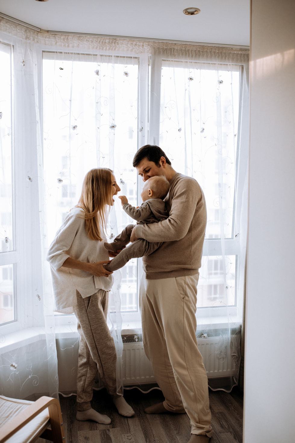 family home photosession, сімейна домашня зйомка, фотограф Київ