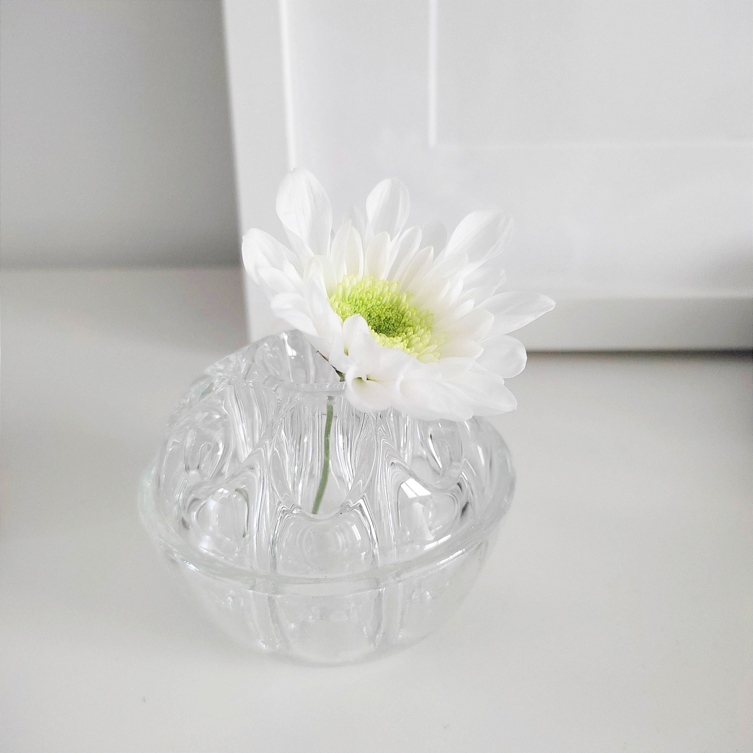 VASE PIQUE FLEURS ANCIEN / Petit format / Verre
