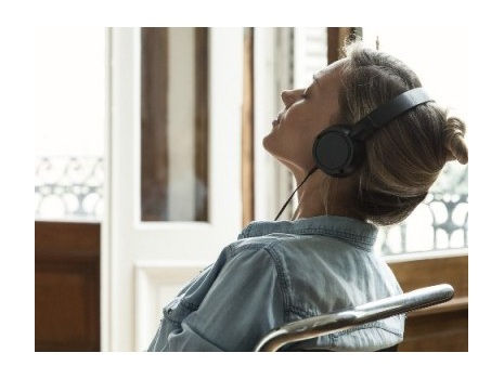 Funding Fight, Local Focus Fuels Public Radio Audience Rebound.