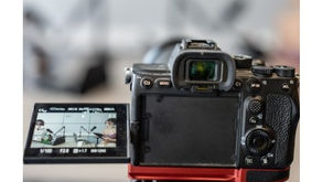 Indie Podcasters Split On Video As Discovery Grows.