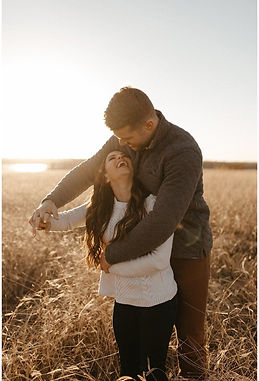 Brittany + Sam _ Winfrey Point Fall Enga