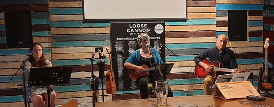 Kay Pargeter Davies - Oxfordshire Folk Singer
