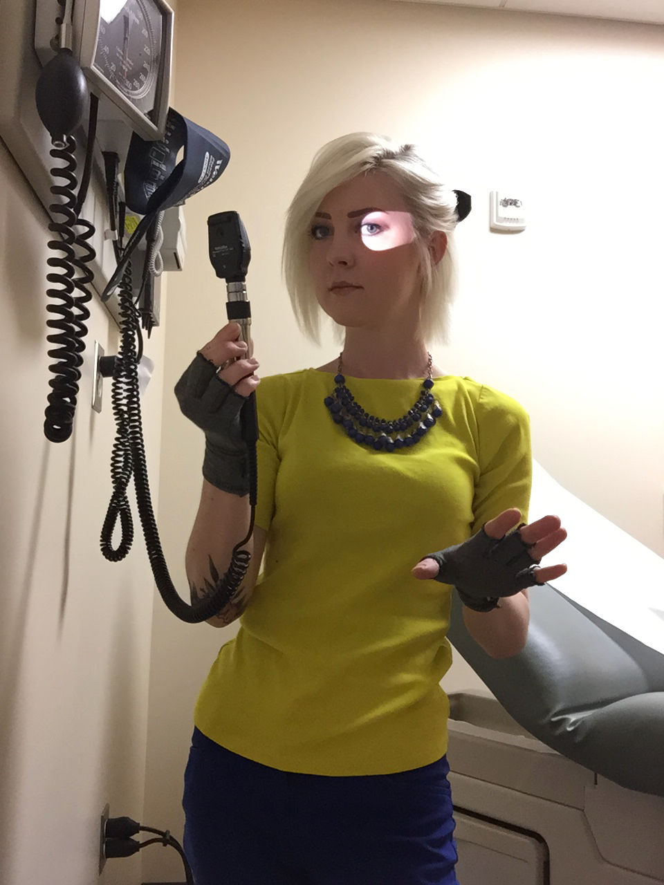 medical: ophthalmoscope
