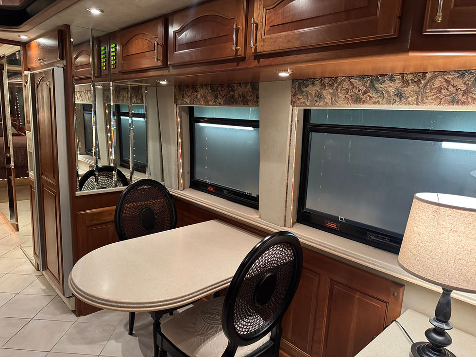 Thumbnail: 2000 Prevost XL Non Slide Country Coach 