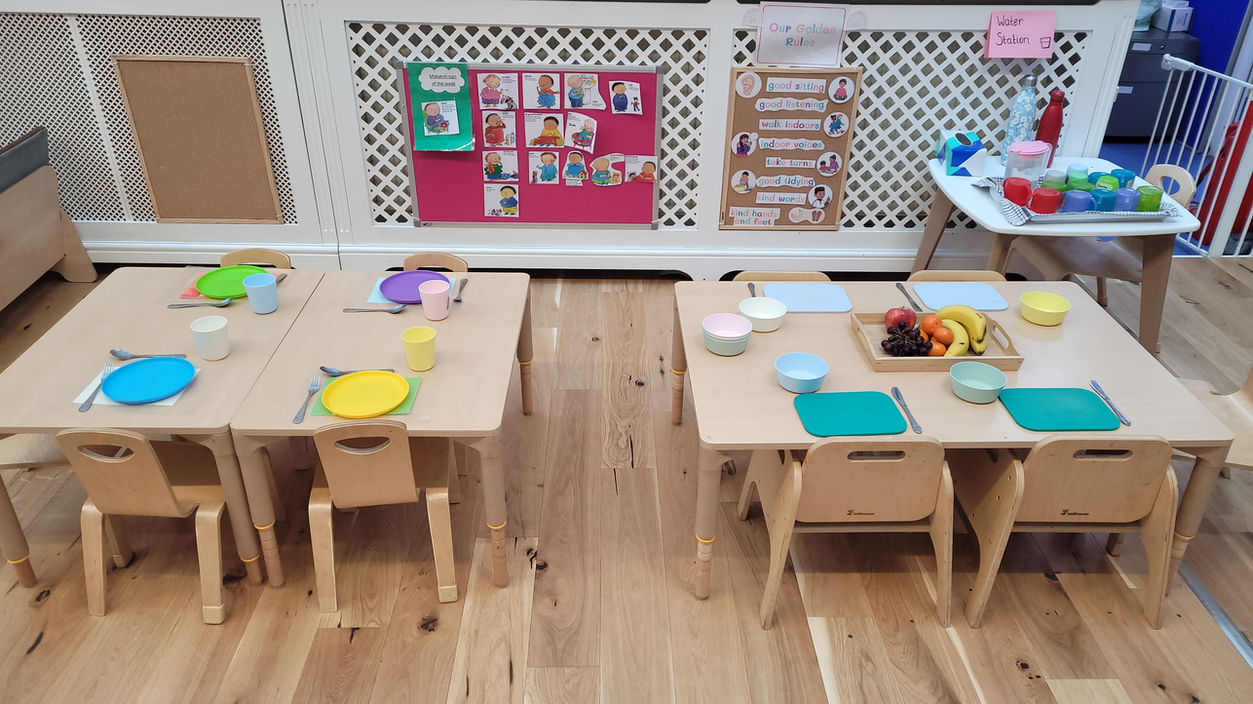 Fruit time at the kids table