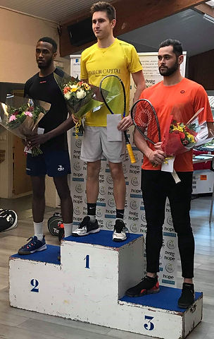 PodiumHommeHD.jpeg